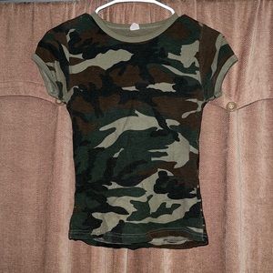 Short sleeve camouflage top